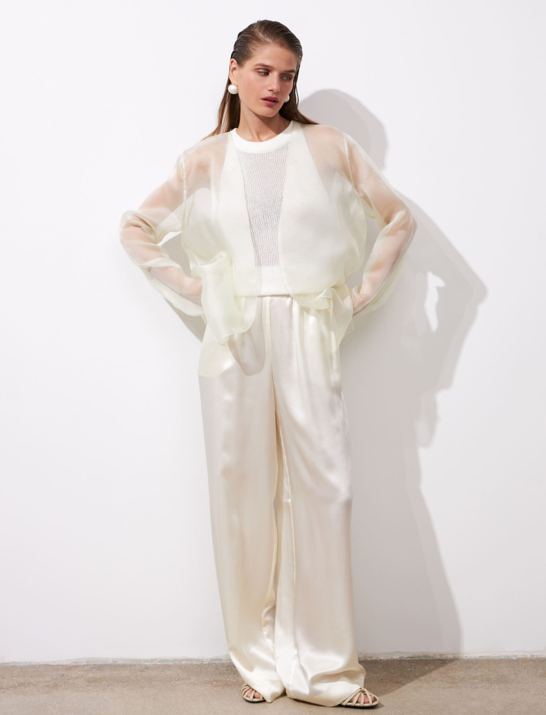 Прозрачная вуаль из шелка