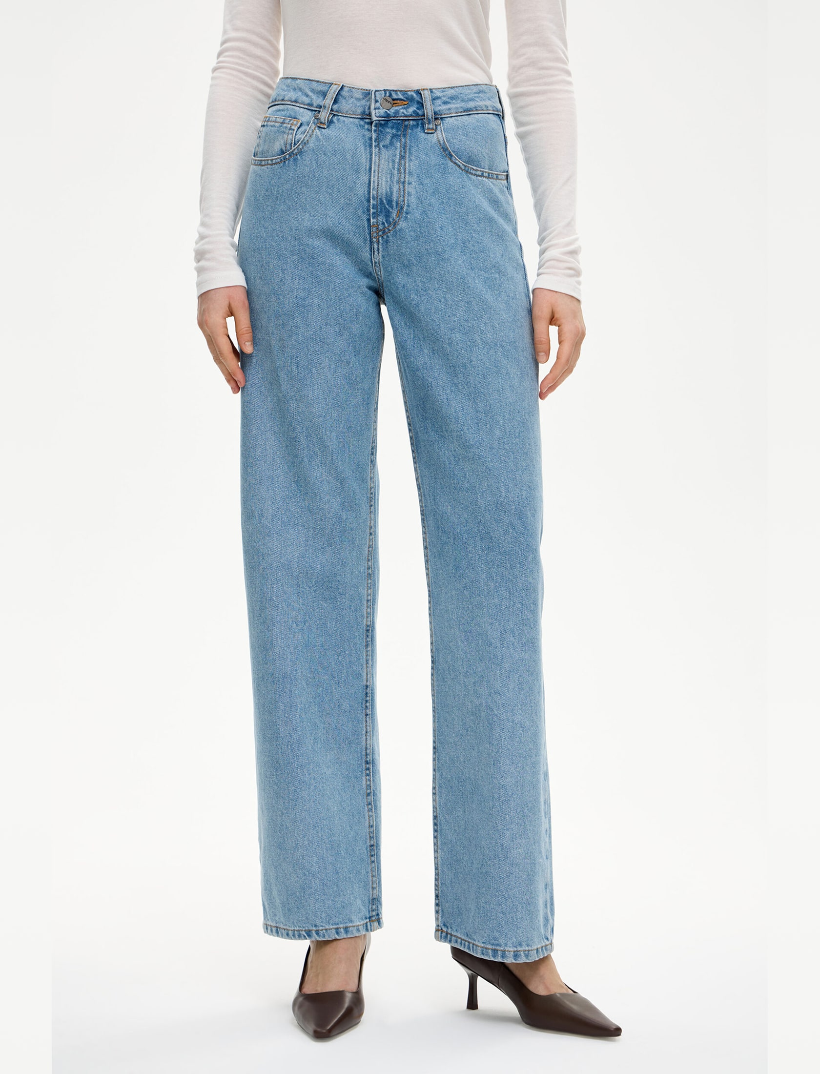 Джинсы straight