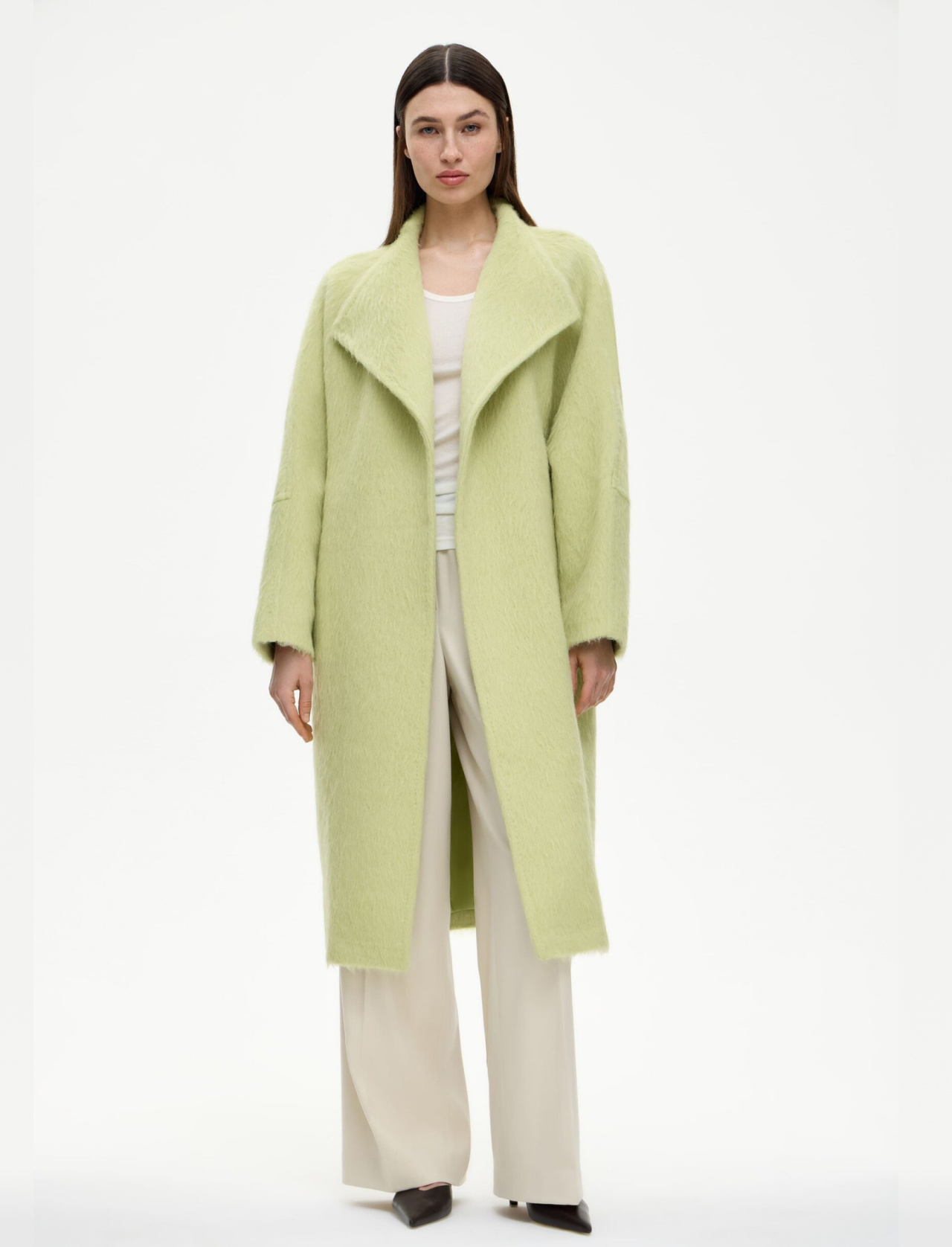 Пальто из шерсти альпака фисташкового цвета