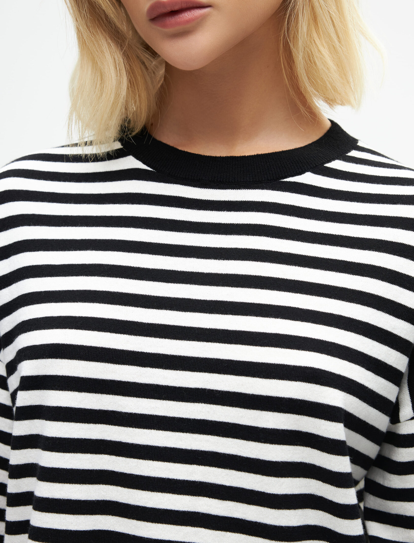 Лонгслив из кашемира и хлопка черный в белую полоску