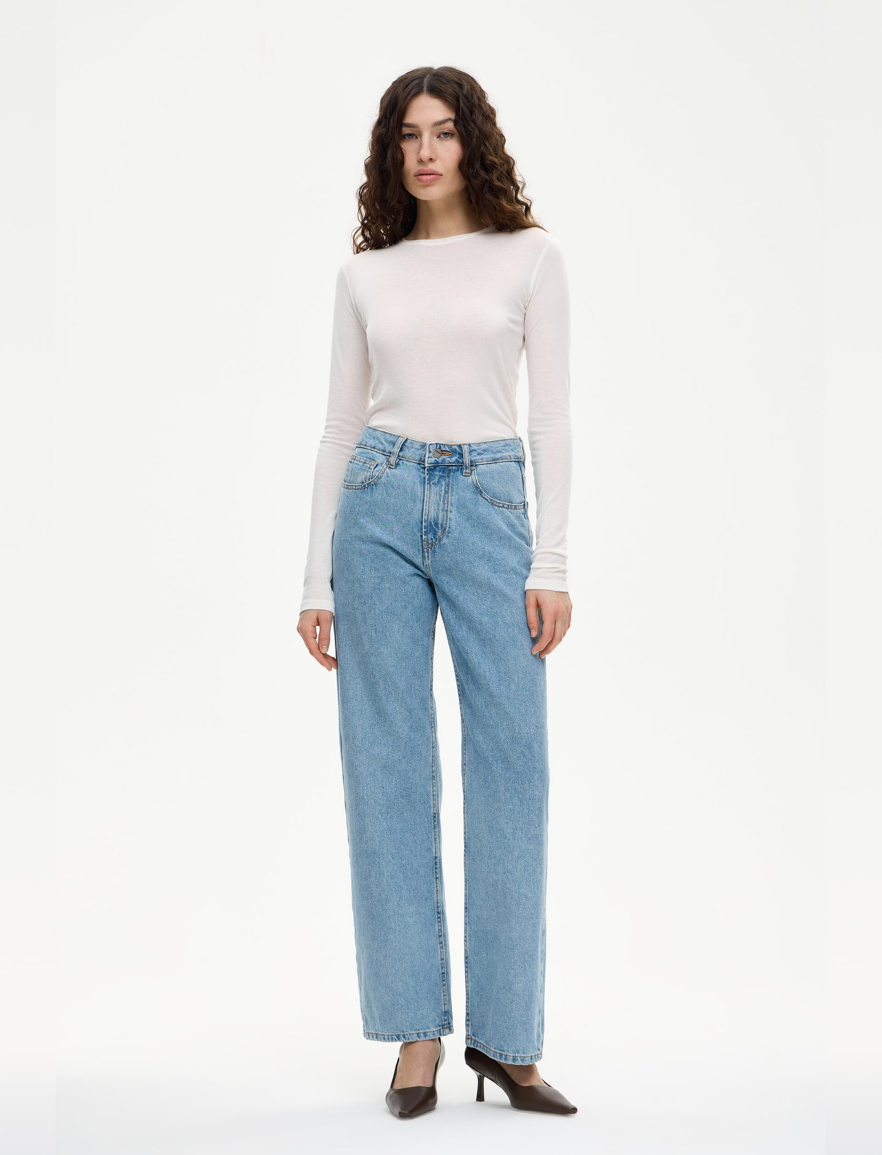 Джинсы straight