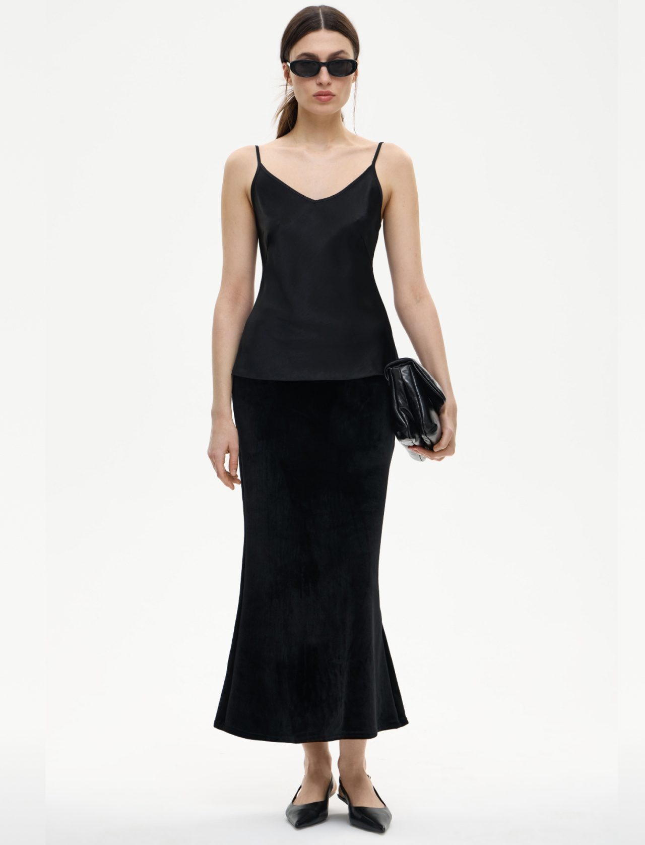 Юбка миди из бархата